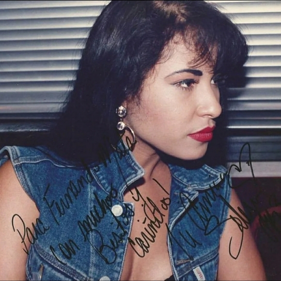 Selena quintanilla Styled Earrings. - Picture 2 of 3